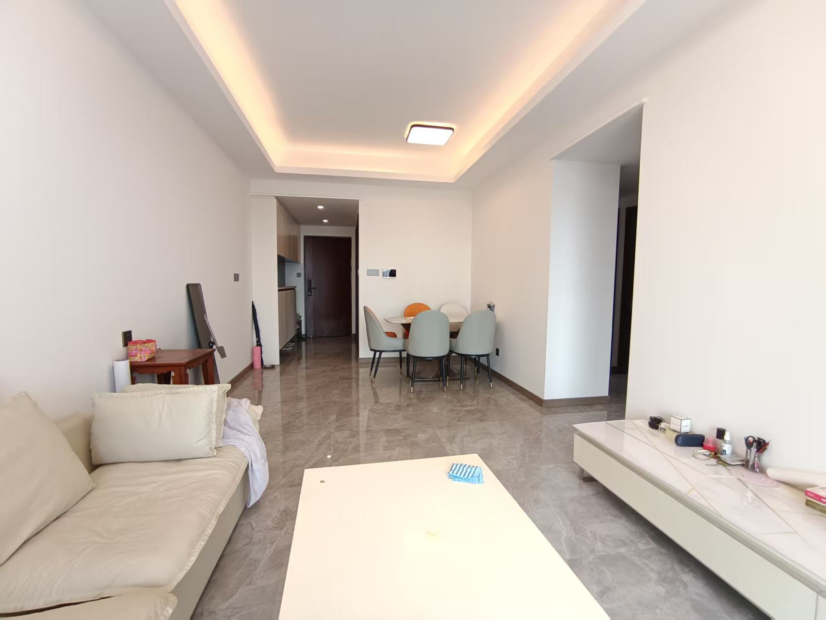 家电家具齐全 适合居家居住 楼层适中