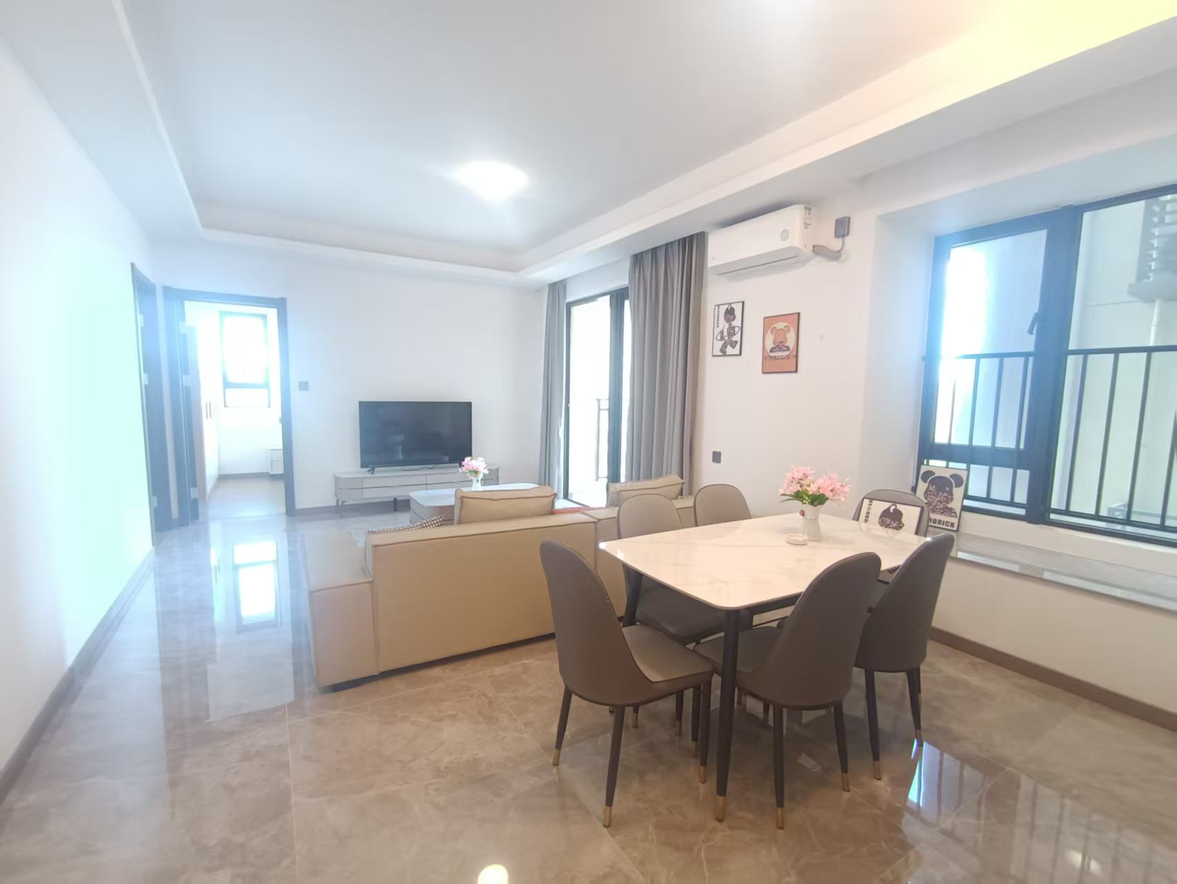 万悦花园出租 三房两厅